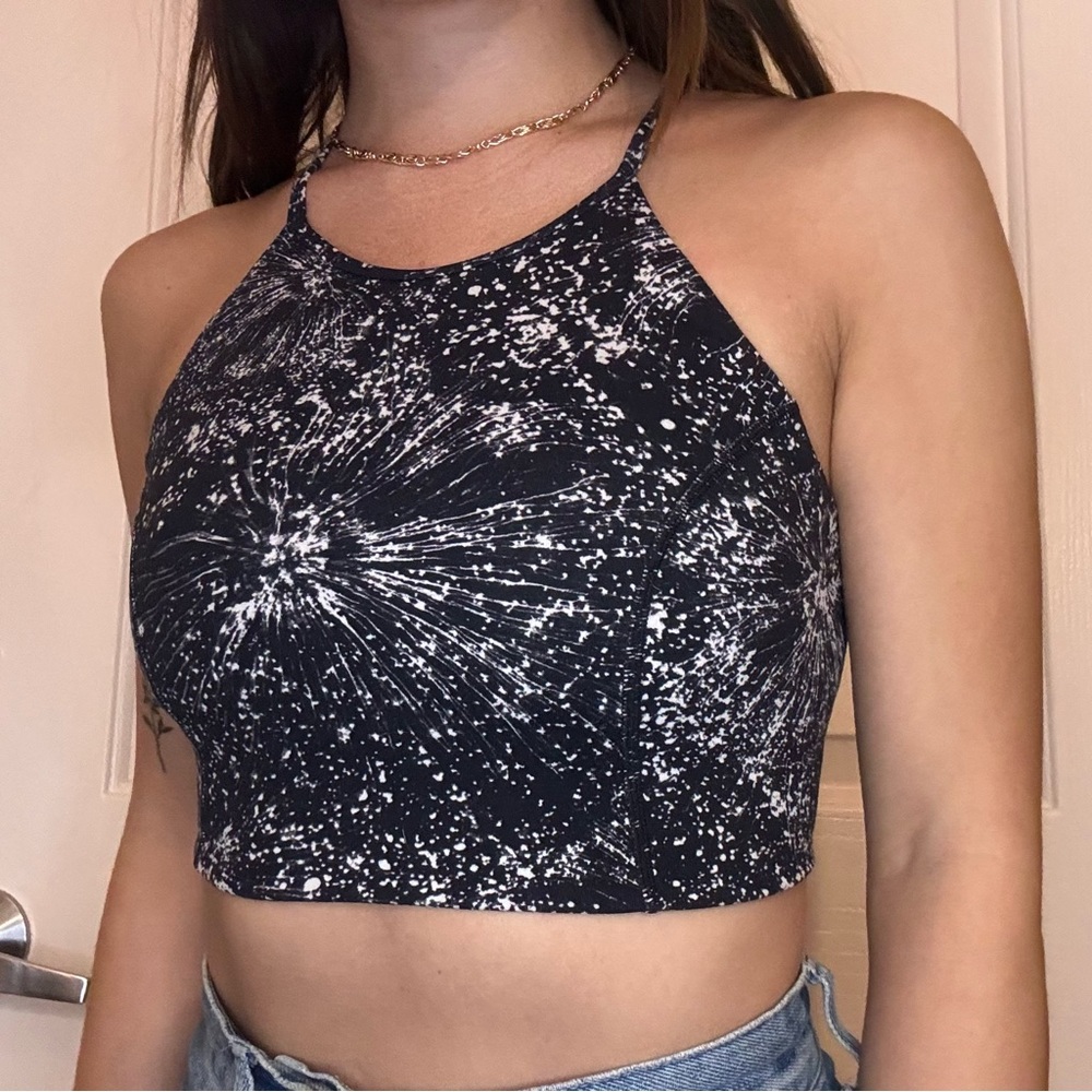 New Balance workout crop top shirt with black white paint splatter design